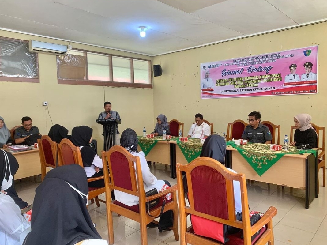 PEMBUKAAN PELATIHAN TATA RIAS PENGANTIN
