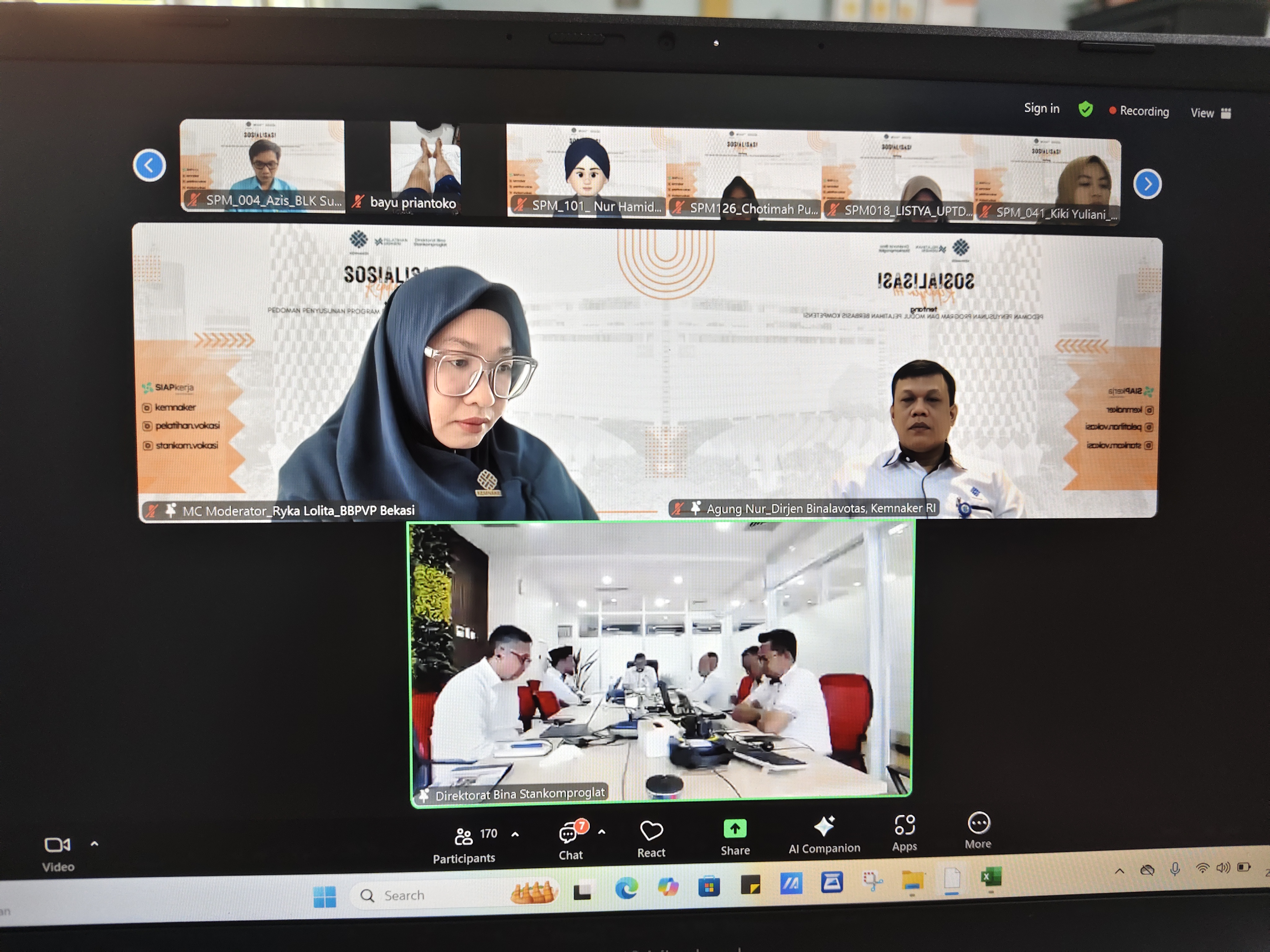 Mengikuti Sosialisasi Kepdirjen 771 tentang Pedoman Penyusunan Program dan Modul Pelatihan Berbasis 