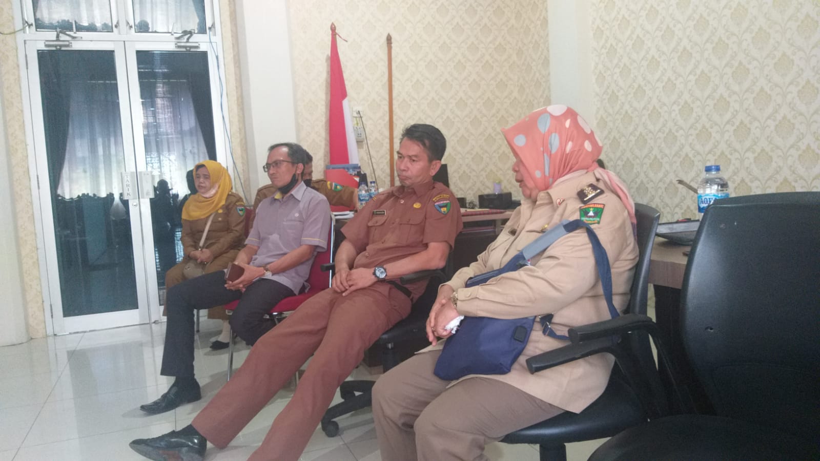 MENDAMPINGI PENGAWAS KEYENAGAKERJAAN UPTD WASNAKER WIL I DISNAKERTRANS PROV.SUMBAR DI DPRD TGL 15 MA