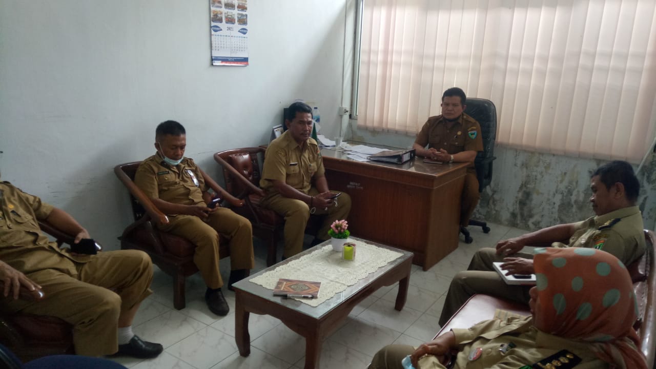 MENERIMA TAMU TIM PENGAWAS TENAGA KERJA PROV.SUMATERA BARAT