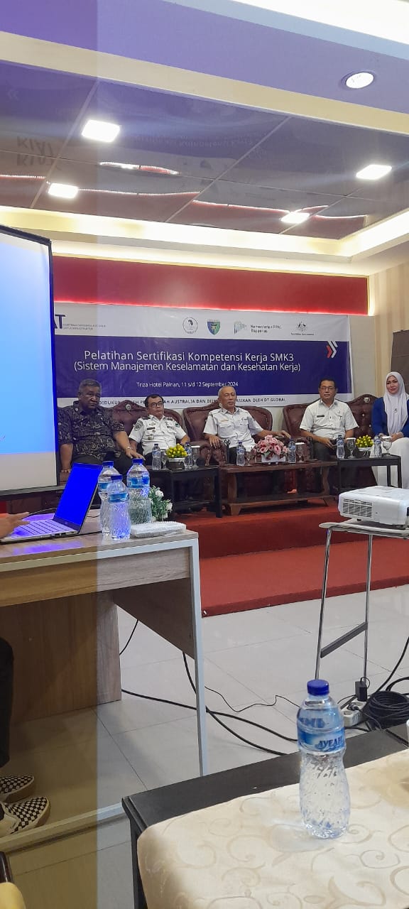 Pembukaan Pelatihan Sertifikasi Kompetensi Kerja SMK 3 ( Sistem Manajemen Keselamatan dan Kesehatan 