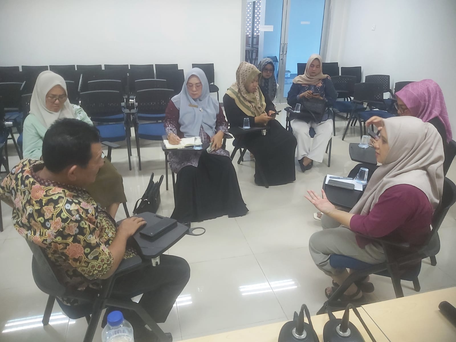 DISKUSI DINAS KOPERASI, UKM DAN TENAGA KERJA DENGAN KOMUNITAS WISATA KULINER PASISIE (KWKP) TENTANG 
