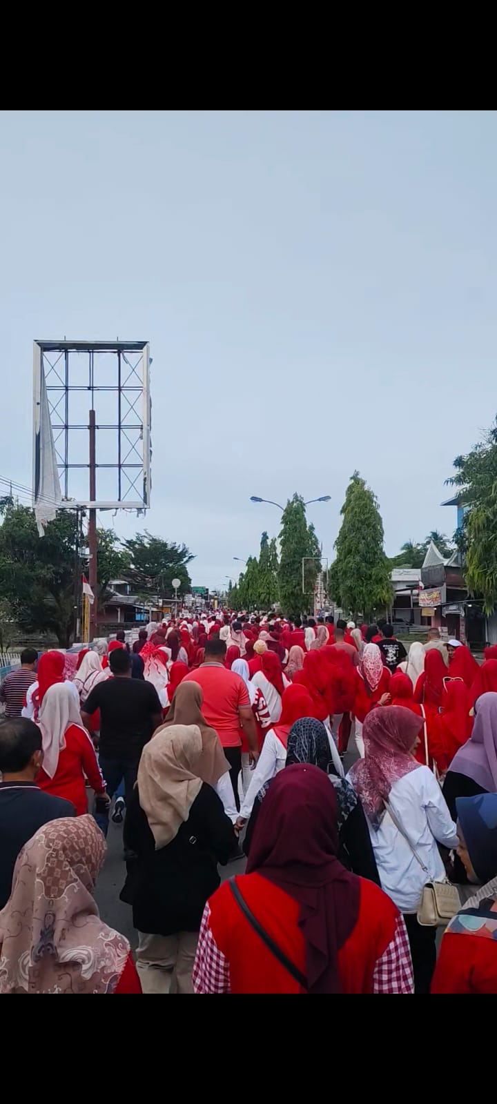 Gerak Jalan Santai dalam Rangka Memeriahkan HUT RI yang ke-80